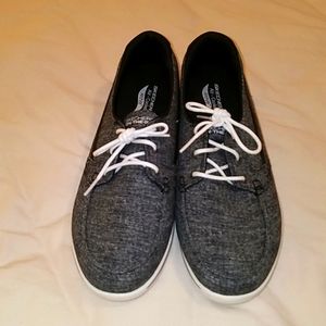 Sketchers Air-Cooled Archfit Shoes